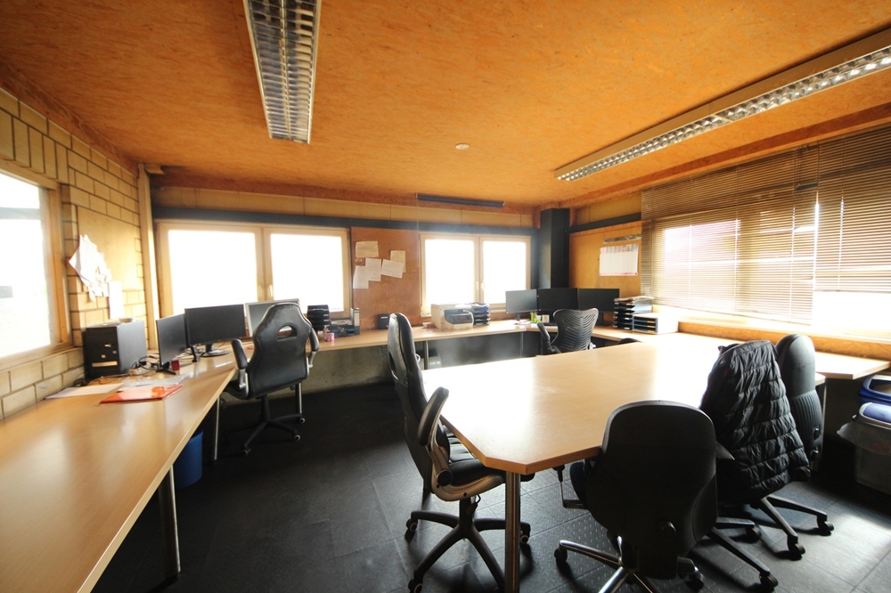 Halle 1 -Büro