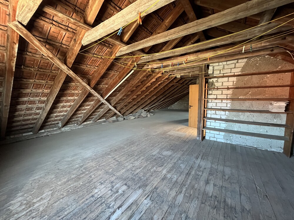 Charmantes Anwesen mit Scheune und Hofidylle in 97440 Ettleben