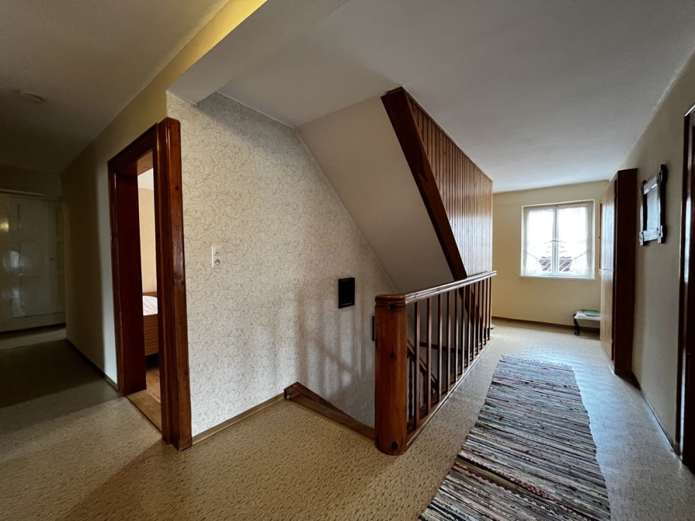 Großzügiges Wohnen in ländlichem Umfeld mit genügend Platz für die ganze Familie und deren Hobbys! (20)