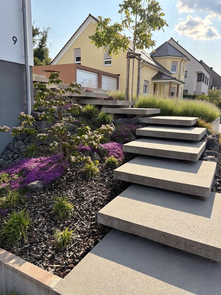 eindrucksvolle Eingangstreppe