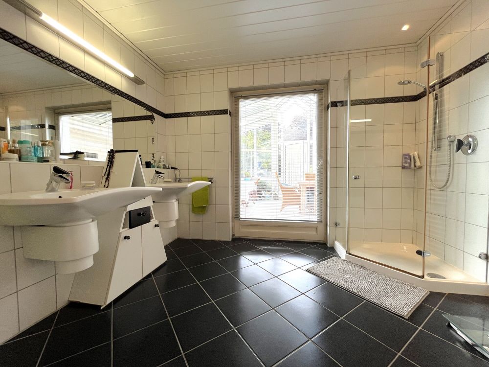 Heimkommen & Wohlfühlen in beliebter Lage von Burgsteinfurt!
Großes Einfamilienhaus mit tollen Extras