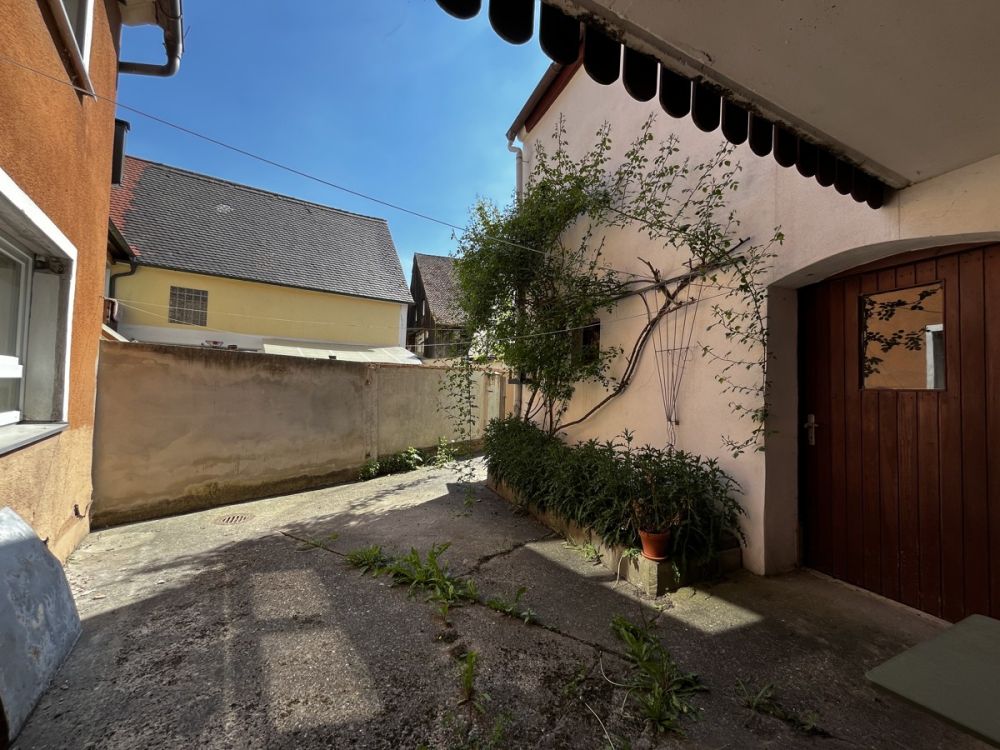 Wohnen in historischem Umfeld - mit etwas handwerklichem Geschick zum Eigenheim!