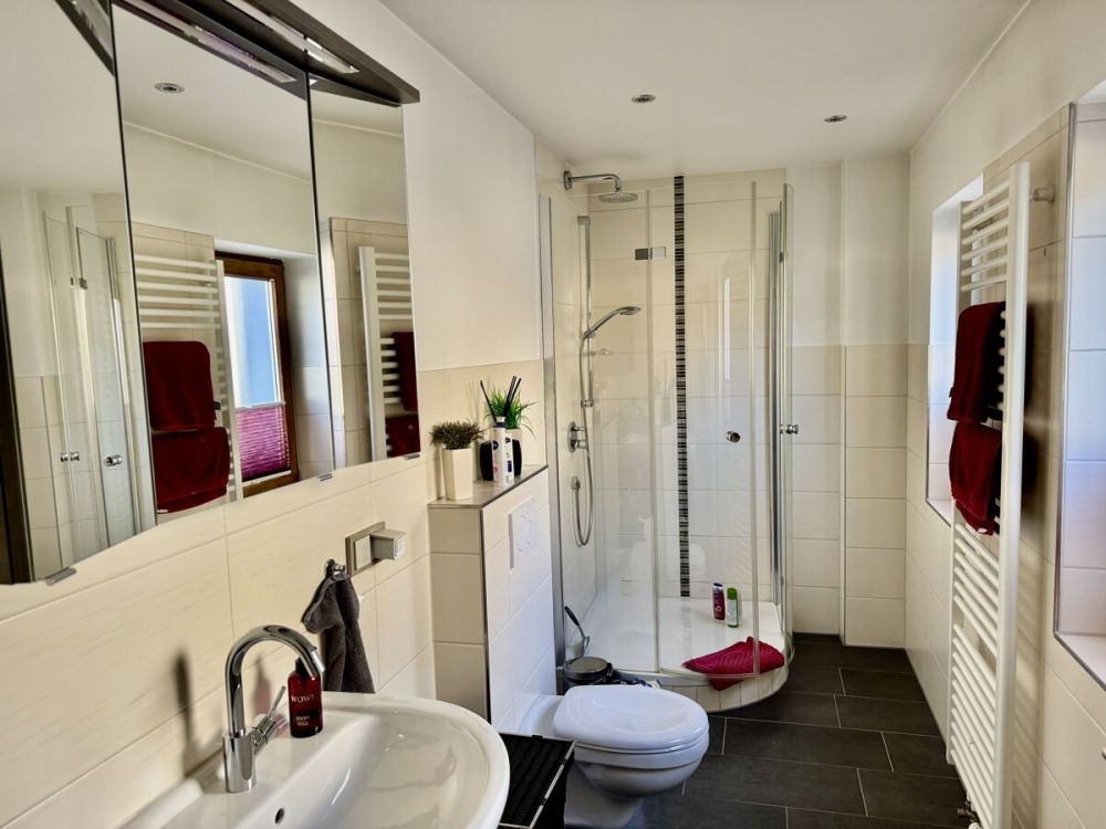 Wunderschönes Altstadthaus
zentral, idyllisch und mit außergewöhnlich viel Platz