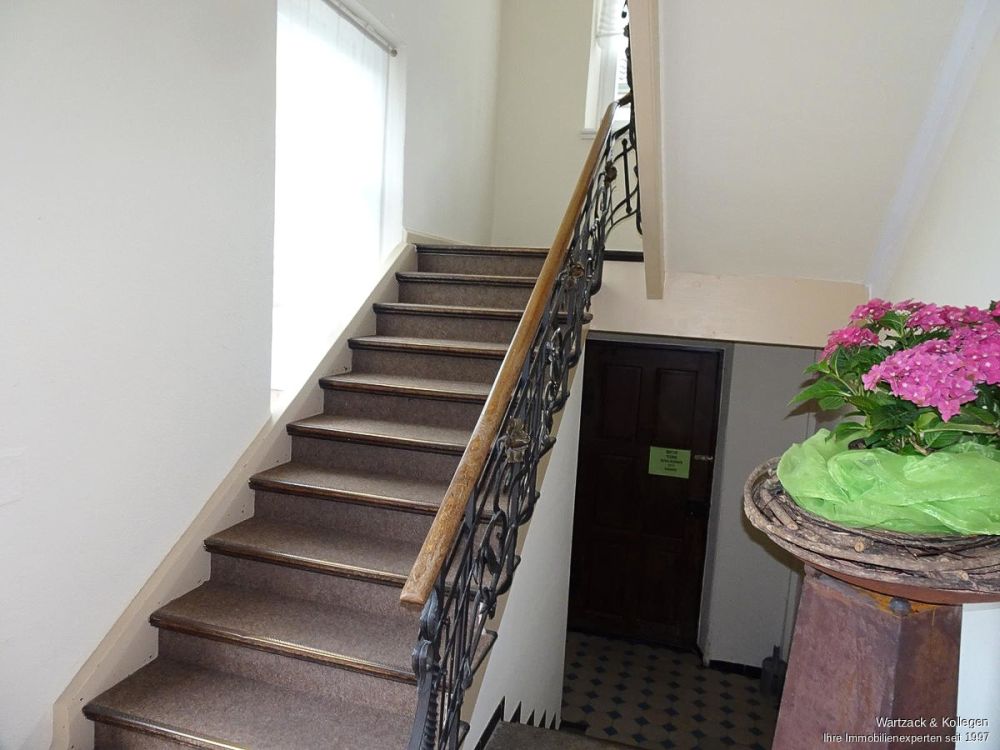 großzügige Dachgeschosswohnung im edlen Gewand in Schwabach