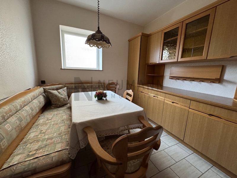 Großes Mehrfamilienhaus mit Garten in schöner Lage von Mörfelden