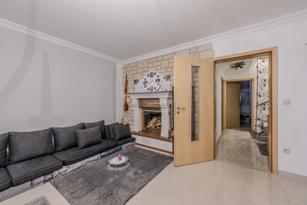 Kapitalanlage - Sehr gepflegtes, vermietetes Haus in ruhiger Lage