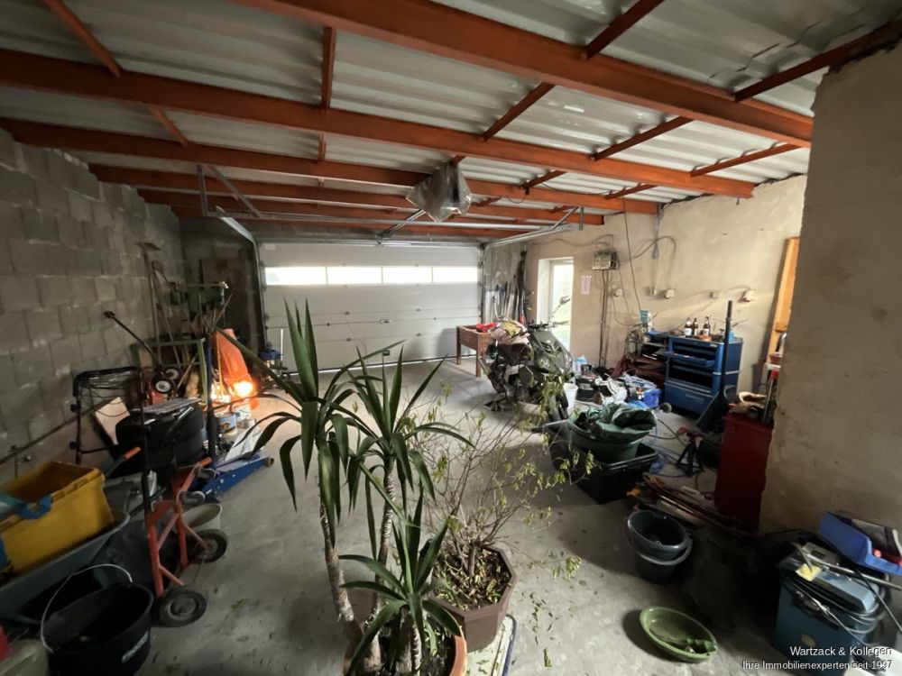 Hier gibt es viel zu tun: 
Sanierungsobjekt 
in bester Lage von Eibach!