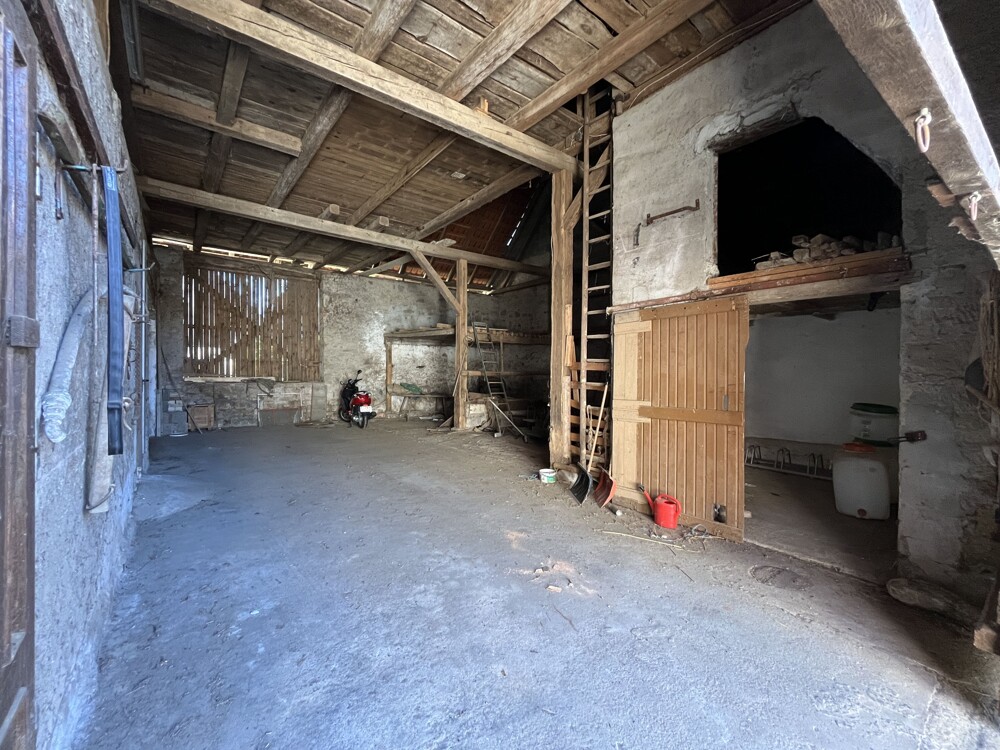 Charmantes Anwesen mit Scheune und Hofidylle in 97440 Ettleben