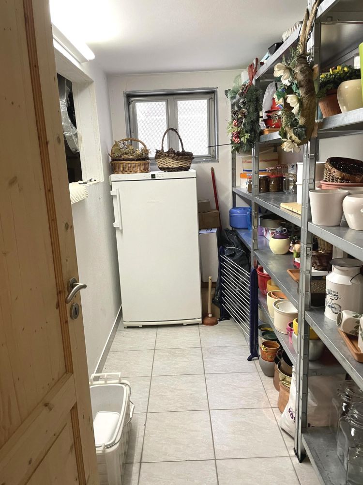 ZWEIFAMILIENHAUS + SOUTERRAIN IN DÖSINGEN