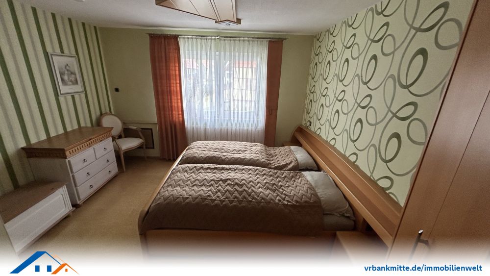 Gepflegtes Einfamilienhaus - auch als Mehrgenerationenhaus geeignet!