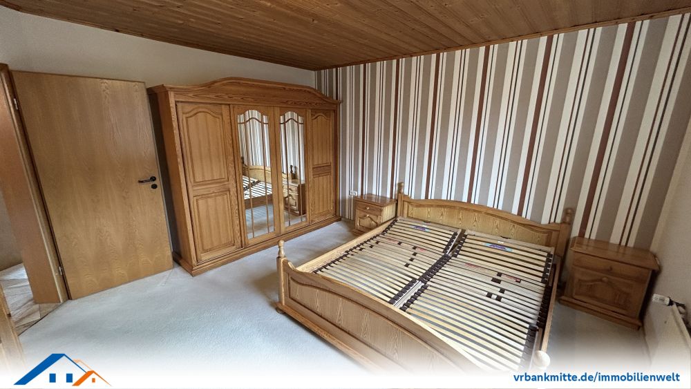 Charmante Doppelhaushälfte mit Potenzial – ruhiges Wohnen auf 3 Ebenen