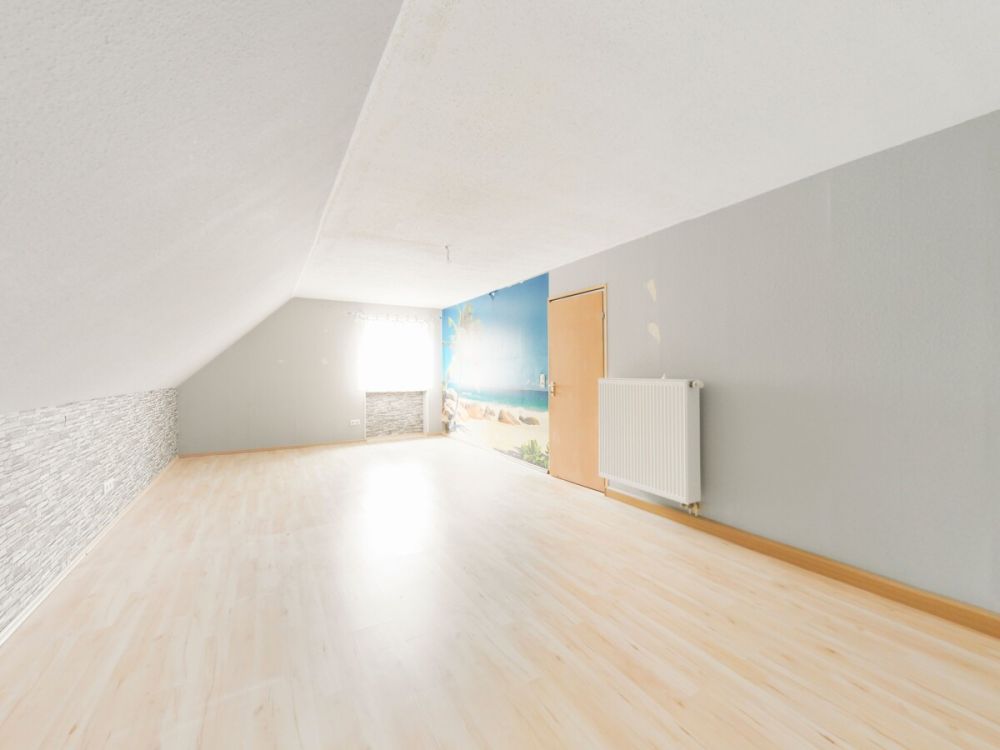 Großzügiges Einfamilienhaus mit großem Garten - gepflegtes Wohnen für die ganze Familie! (21)