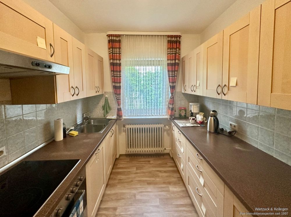 Familiendomizil: Bungalow mit Souterrainflächen