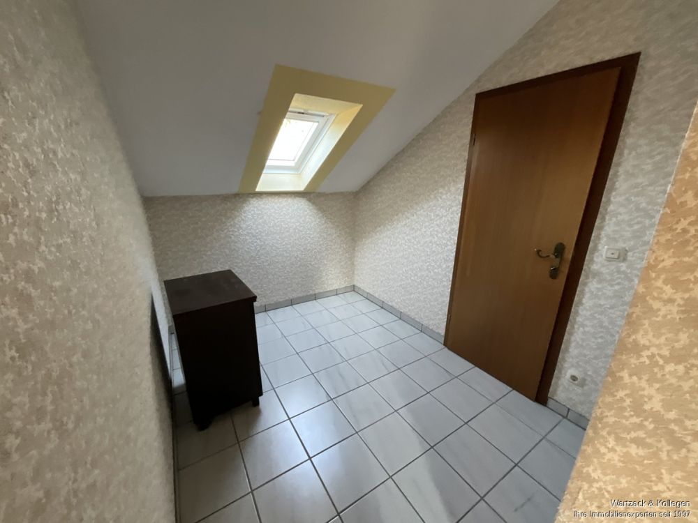 Familienschatz!
Ein- bis Zweifamilienhaus 
in Postbauer-Heng (Kemnath)