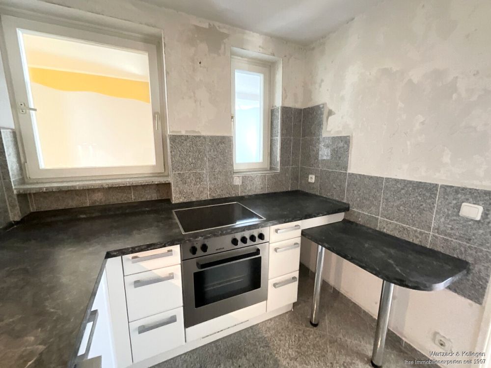 Über den Dächern von Schwaig - 3-Zimmer-Wohnung mit Ausblick, Balkon, Einbauküche und Garage