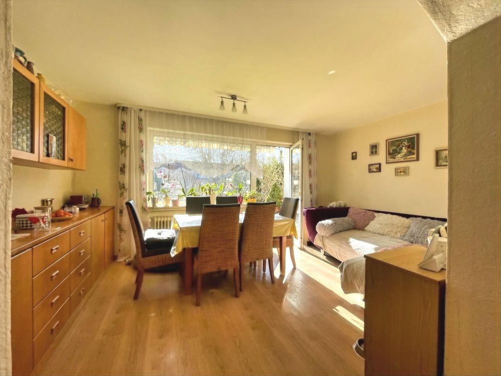 FLEXIBLES 2-FAMILIENHAUS IN ORTSRANDLAGE