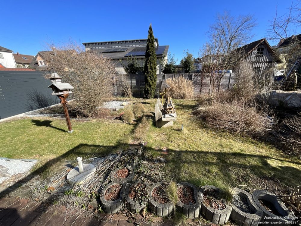 kleines Stadthaus mit wunderschönem Garten in Toplage: 
Innenstadt & Erholung 
zu Fuß zu erreichen