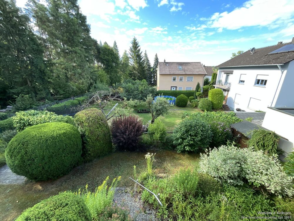 Gepflegtes 3-Familienhaus in bester Lage von Schwabach  zur Eigennutzung oder Kapitalanlage