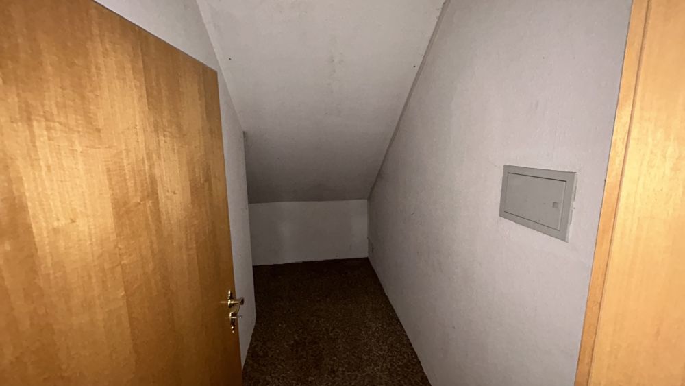 DG links Abstellraum