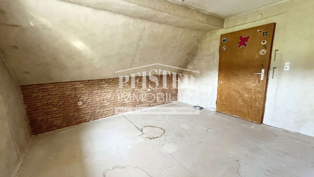 Großzügiges Sanierungsobjekt mit viel Entwicklungspotenzial in Hallstadt