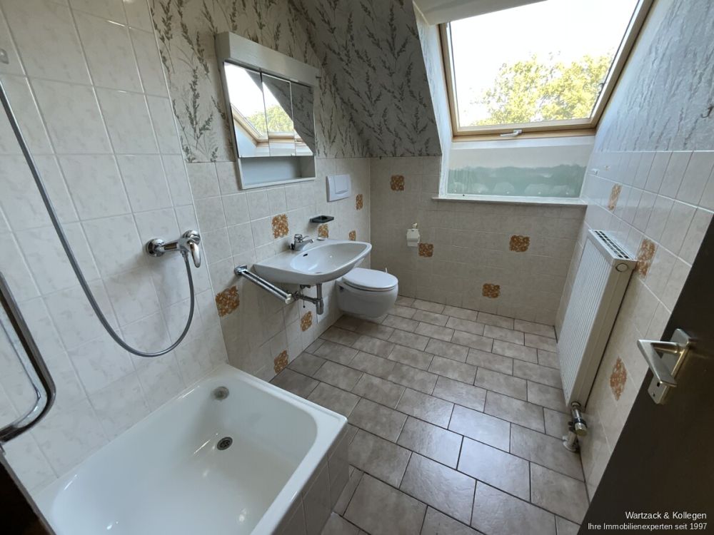 Der Aufwand lohnt sich 
- Einfamilienhaus mit Renovierungsbedarf 
auf traumhaftem Grundstück