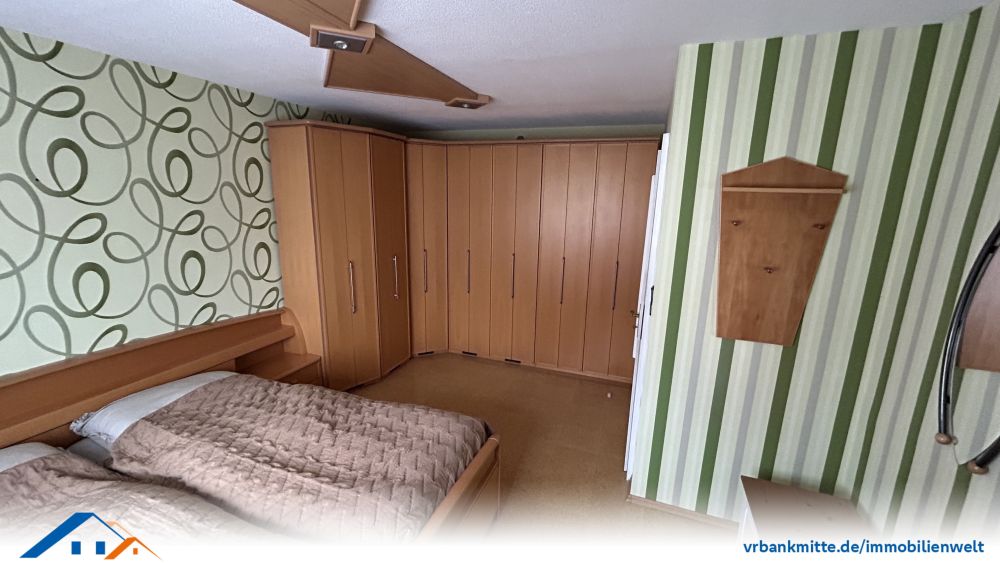 Gepflegtes Einfamilienhaus - auch als Mehrgenerationenhaus geeignet!