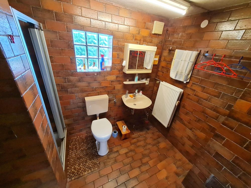 Großzügiges EFH samt liebevoll angelegtem, gepflegten Grundstück in Behrendorf