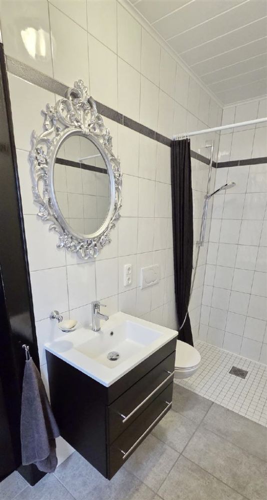 Ehemaliges  Weingut mit Charme! Hochwertig u. umfassend modernisiert!