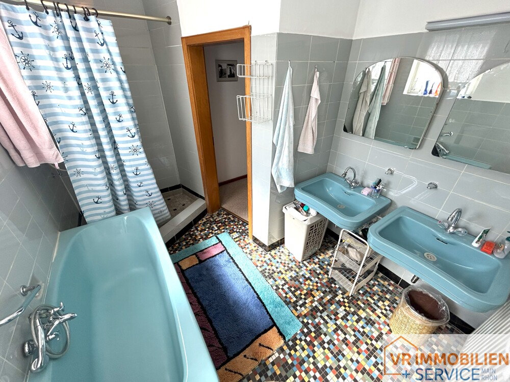 Licht, Luft & Lebensqualität: Großzügiger Bungalow mit Gartenparadies in 97633 Großbardorf!