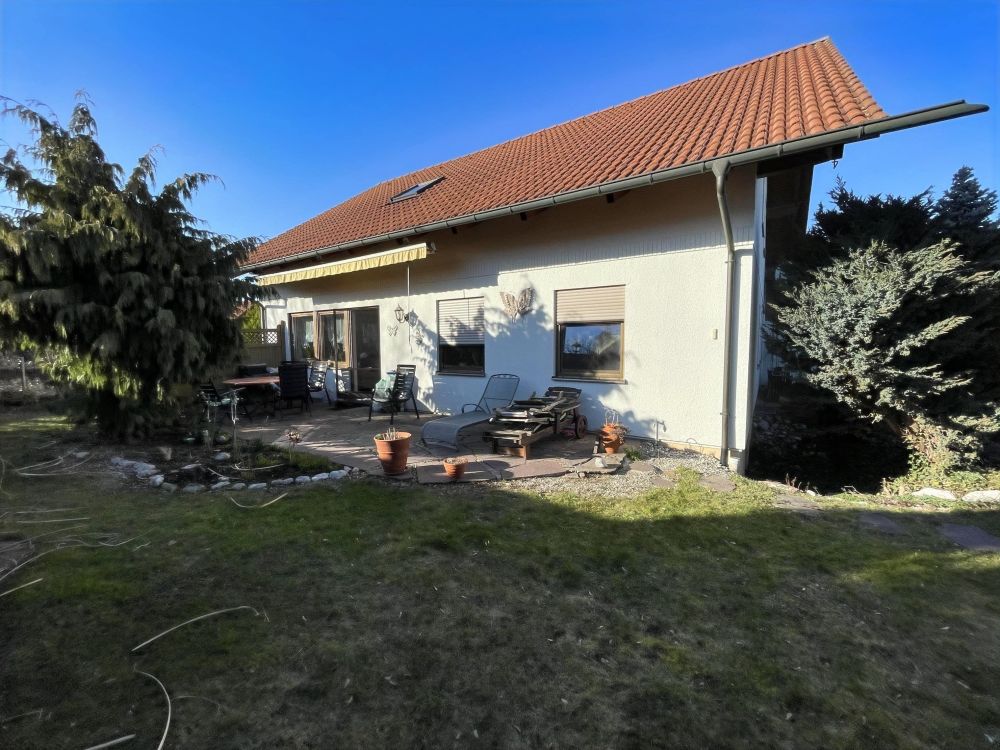 ZWEIFAMILIENHAUS + SOUTERRAIN IN DÖSINGEN