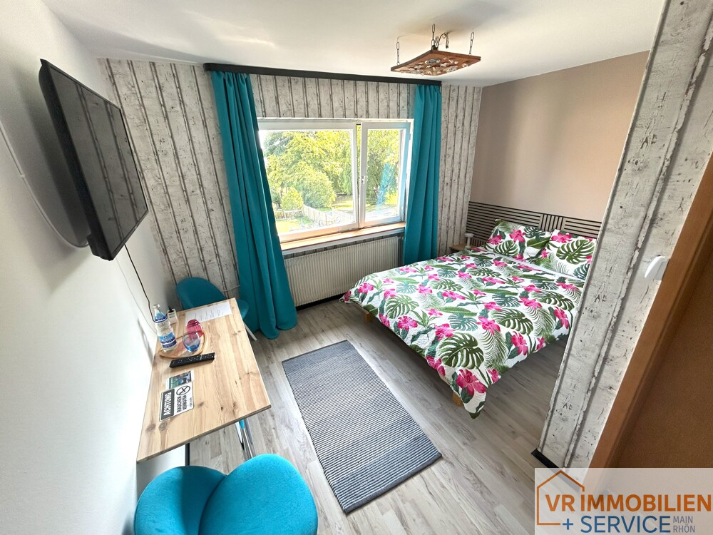 Urlaub für Gäste und ein Zuhause für Sie! - Wohnhaus mit Pension in idyllischer Lage von 97647 Hausen!