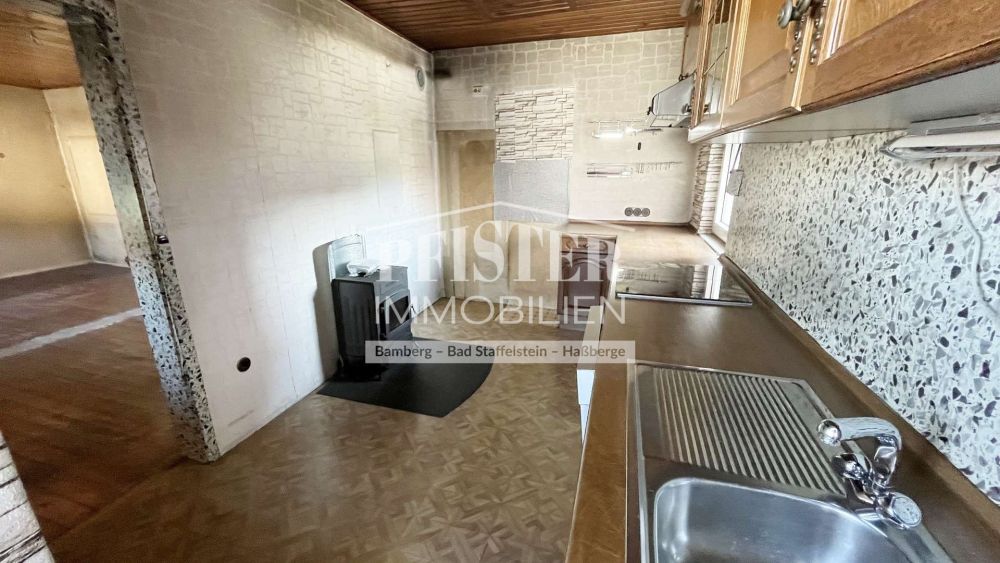 Großzügiges Sanierungsobjekt mit viel Entwicklungspotenzial in Hallstadt