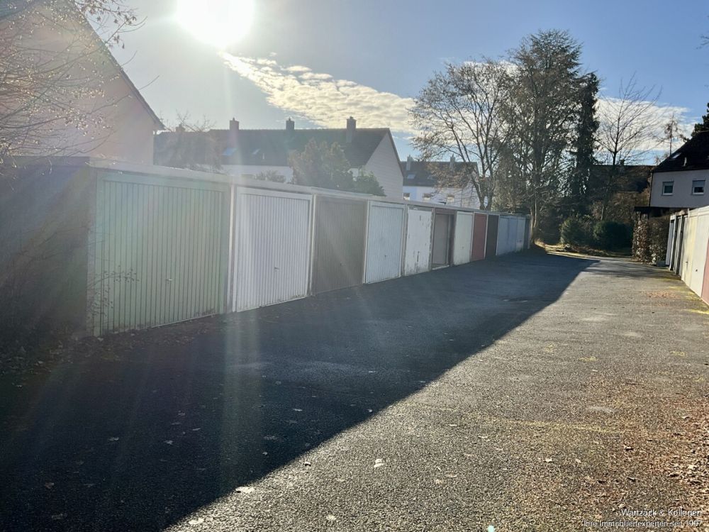 Garage im Garagenhof
