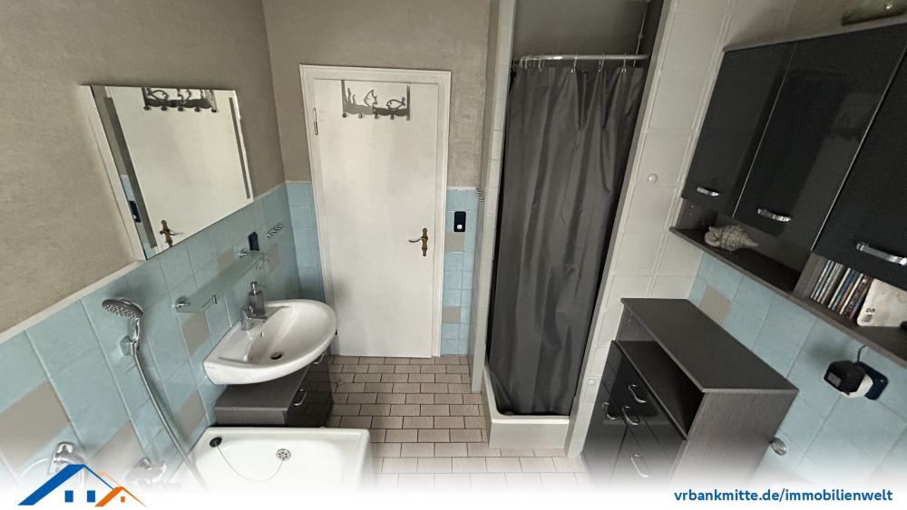 Gepflegtes Einfamilienhaus - auch als Mehrgenerationenhaus geeignet!