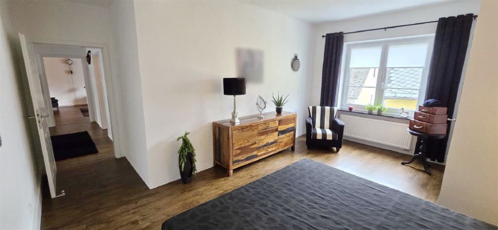 Ehemaliges  Weingut mit Charme! Hochwertig u. umfassend modernisiert!