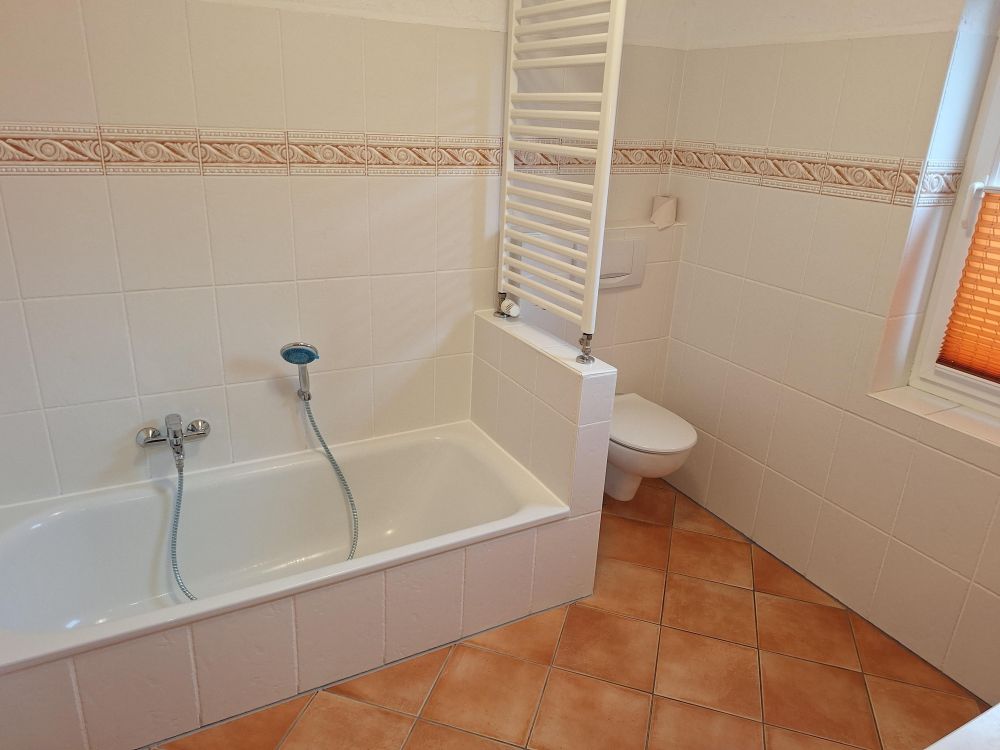 Großer Bungalow auf Erbbaugrundstück in attraktiver Lage