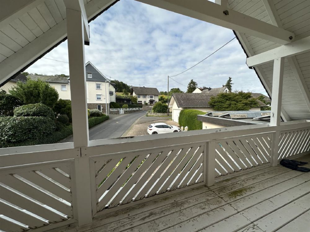 Sehr gepflegtes Einfamilienhaus mit großem Grundstück!