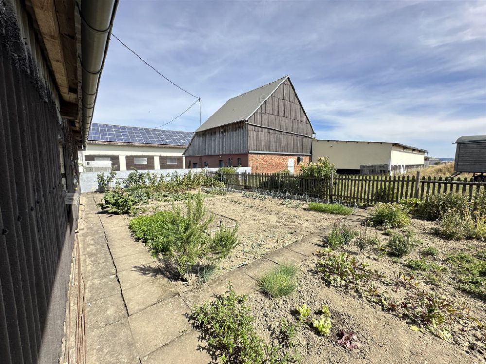 Historisches Einfamilienhaus mit schönem Grundstück