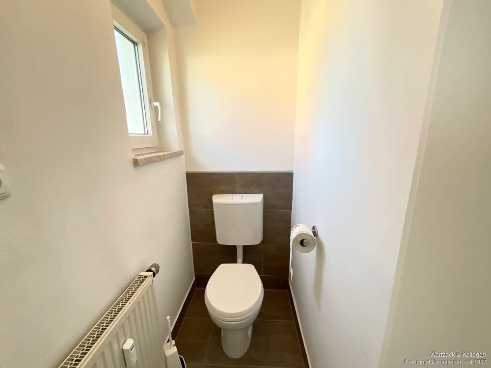 Interessante Kapitalanlage - Doppelhaus mit 2 Wohnungen und einer Doppelhaushälfte in Büchenbach