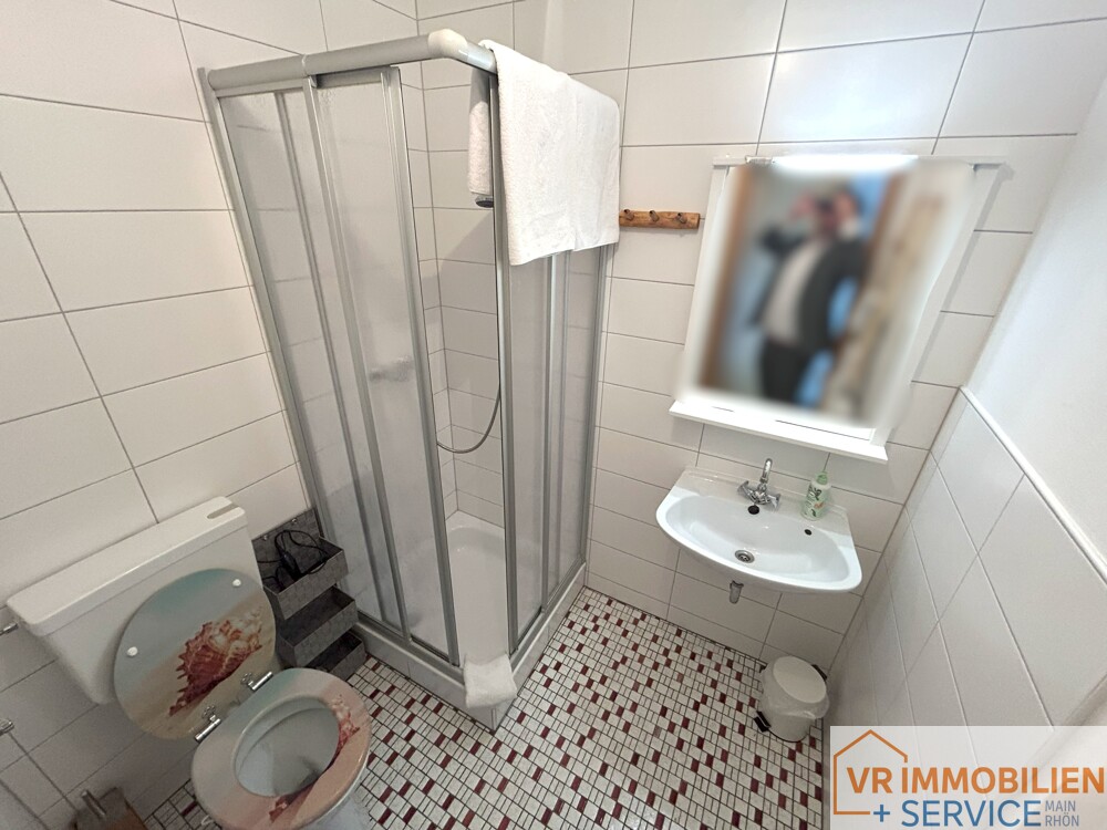 Urlaub für Gäste und ein Zuhause für Sie! - Wohnhaus mit Pension in idyllischer Lage von 97647 Hausen!