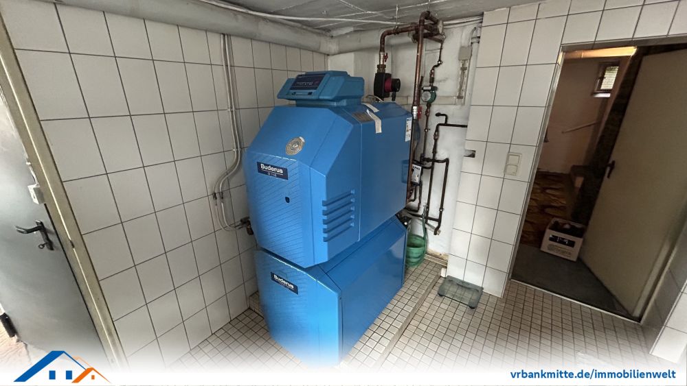 Gepflegtes Einfamilienhaus mit geräumiger Scheune und Garten