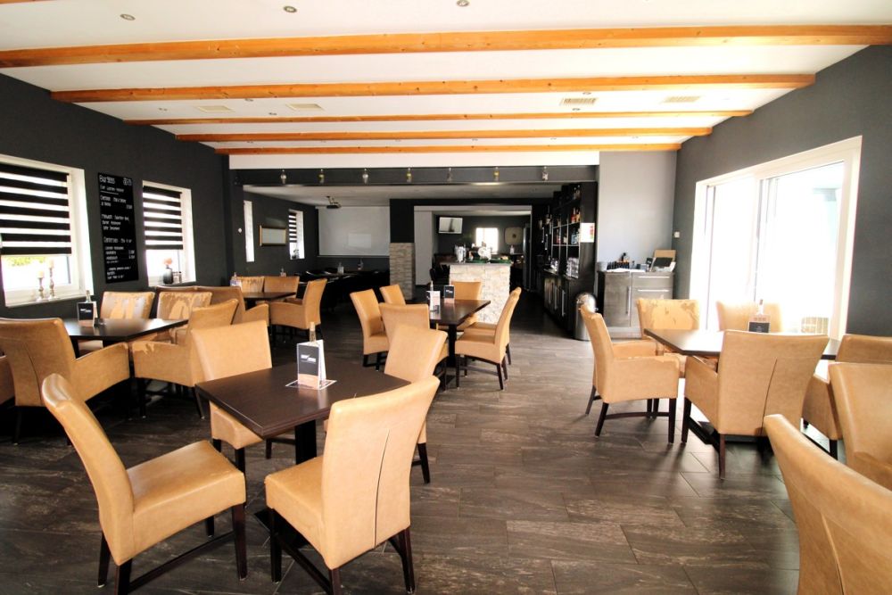 Ideal, um Wohnen und Arbeit zu verbinden: Top saniertes Wohn- und Geschäftshaus in Allersberg!