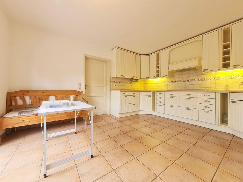 Großzügiges EFH samt liebevoll angelegtem, gepflegten Grundstück in Behrendorf