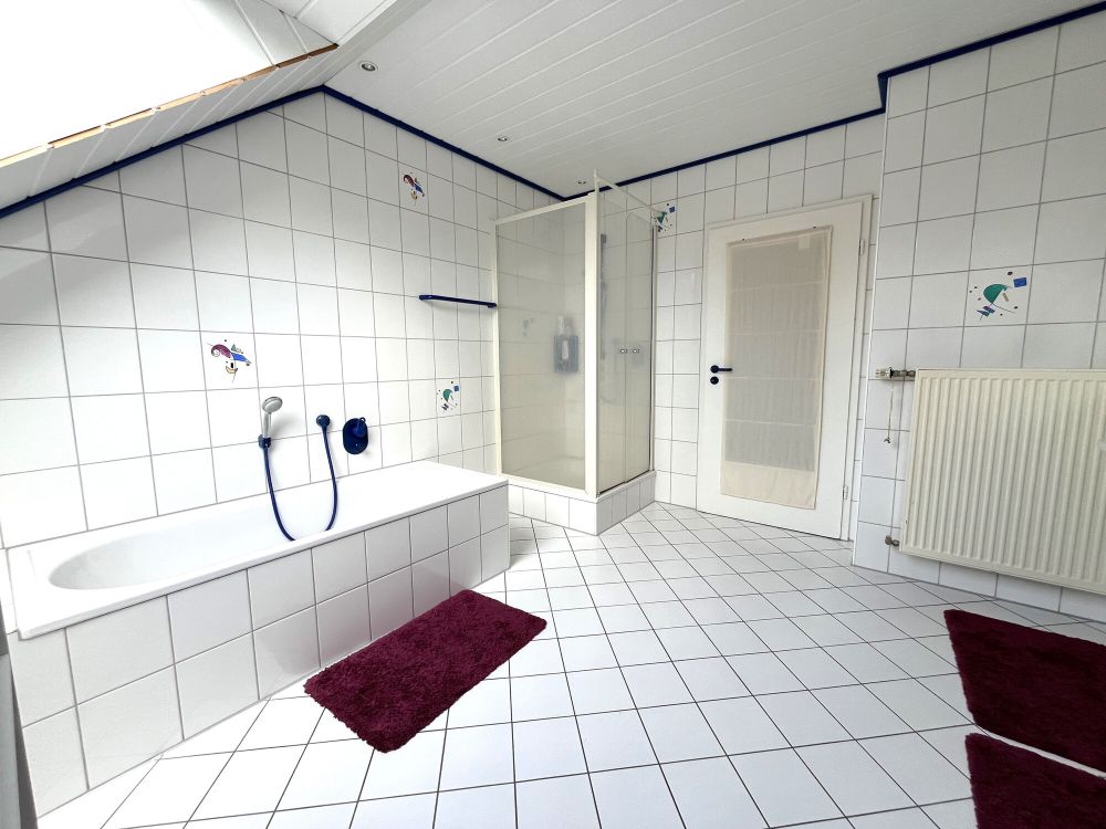 Heimkommen & Wohlfühlen in beliebter Lage von Burgsteinfurt!
Großes Einfamilienhaus mit tollen Extras