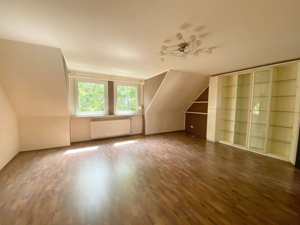 Wohnzimmer Wohnung DG