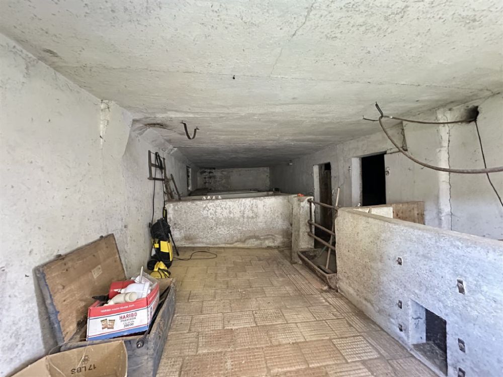 Einfamilienhaus mit Scheune und schönem Garten!