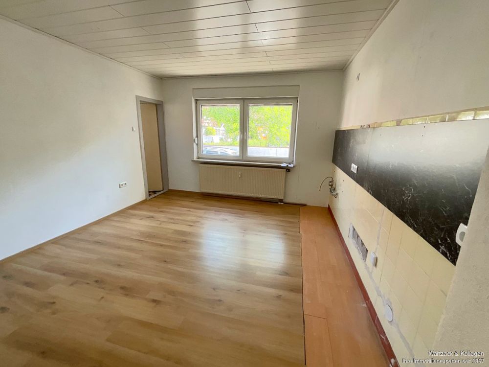 Interessante Kapitalanlage - Doppelhaus mit 2 Wohnungen und einer Doppelhaushälfte in Büchenbach