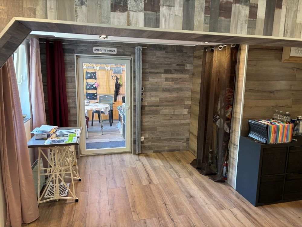 VIE-Dülken: Charmeoffensive! Bemerkenswert kuscheliges Haus 4 Schlafzimmer + Kamin + Wellness Lounge