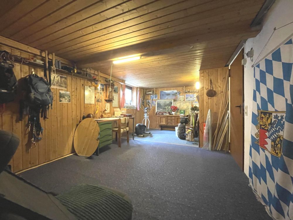 BUNGALOW-FERTIGHAUS AUF ÜBER 1.000 m²