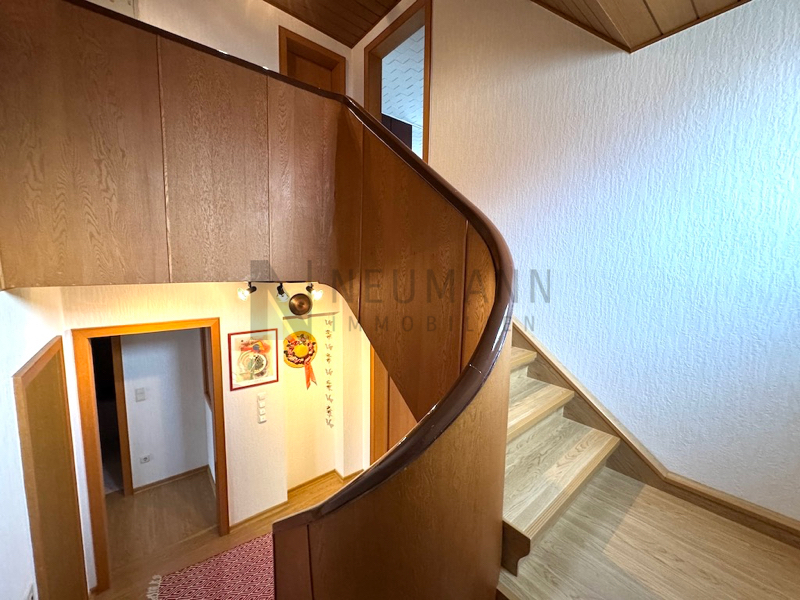 Großes Mehrfamilienhaus mit Garten in schöner Lage von Mörfelden